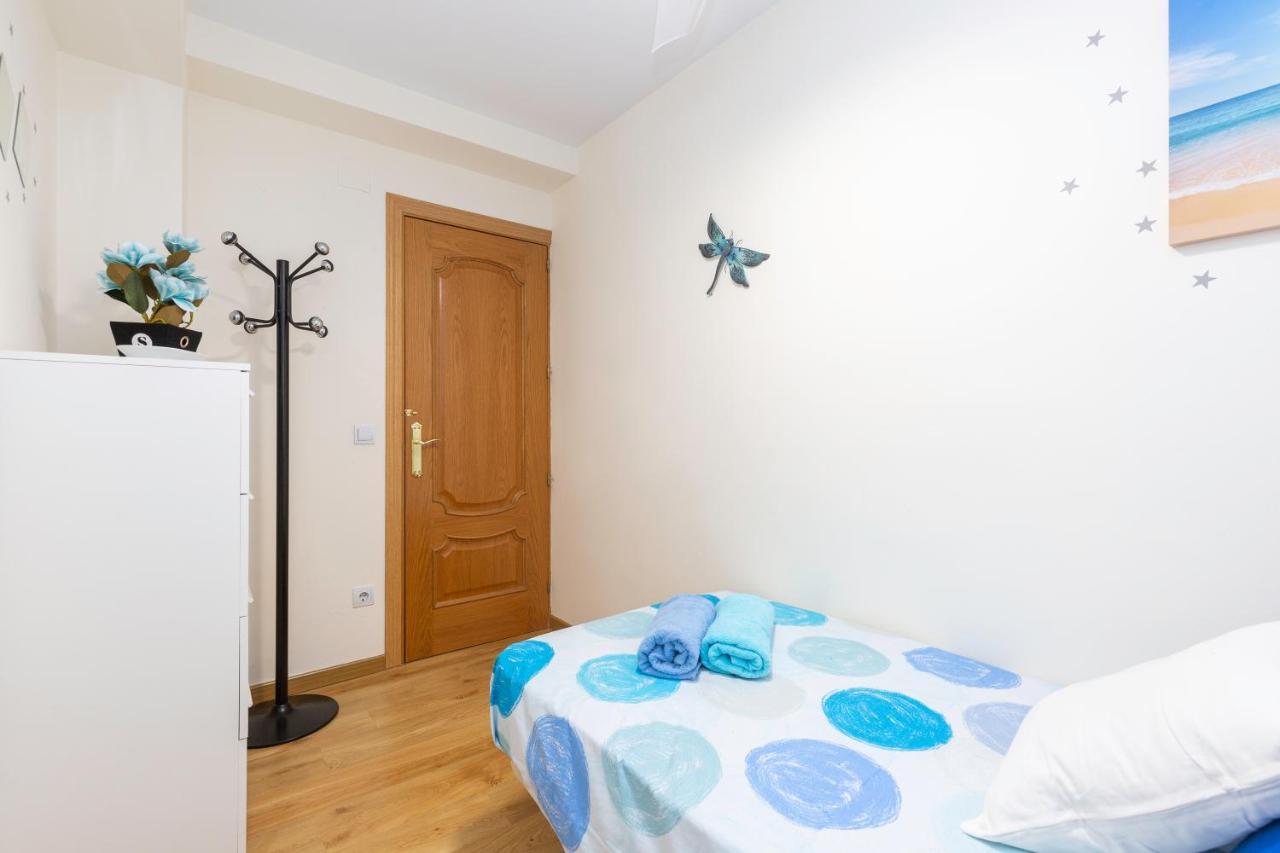 Апартаменти Apartamento Puente De Segovia Мадрид Екстер'єр фото